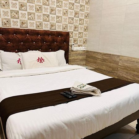 Marina Palace Chennai Eksteriør billede